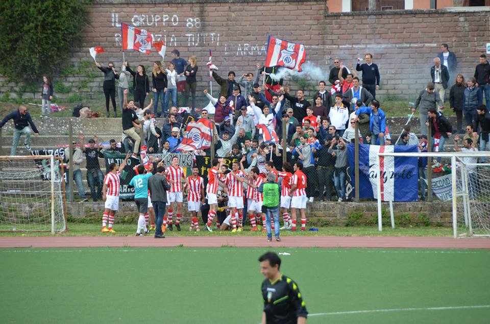 ATLETICO VESCOVIO GOL SOTTO LA TRIBUNA