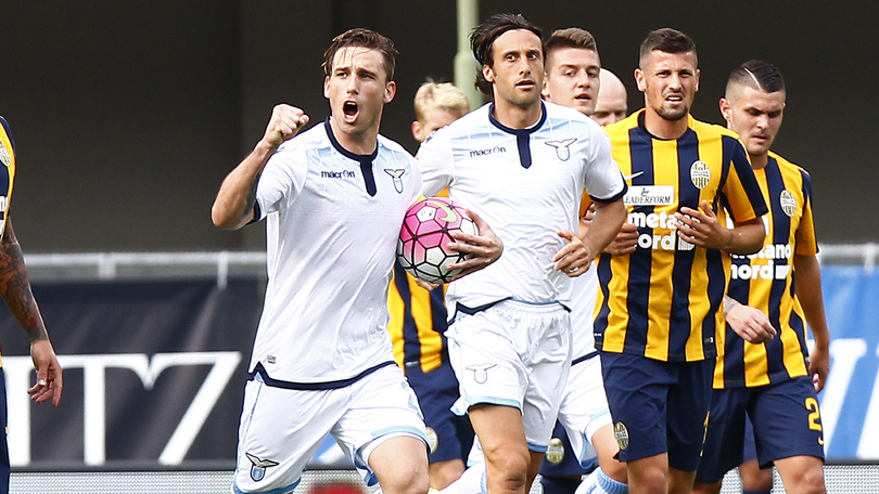 Foto LaPresse - Spada
27 settembre 2015 Verona ( Italia)
Sport Calcio
Hellas Verona - Lazio
Campionato di Calcio Serie A TIM 2015 2016 - " Stadio Bentegodi "
Nella foto: biglia esultanza dopo gol 1-1
Photo LaPresse - Spada
27 September 2015 Verona ( Italy)
Sport Soccer
Hellas Verona - Lazio
Italian Football Championship League A TIM 2015 2016 - " Bentegodi " Stadium
In the pic: biglia celebrate after scoring 1-1