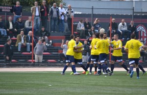 esultanza gruppo dopo 1-0 vs cavese
